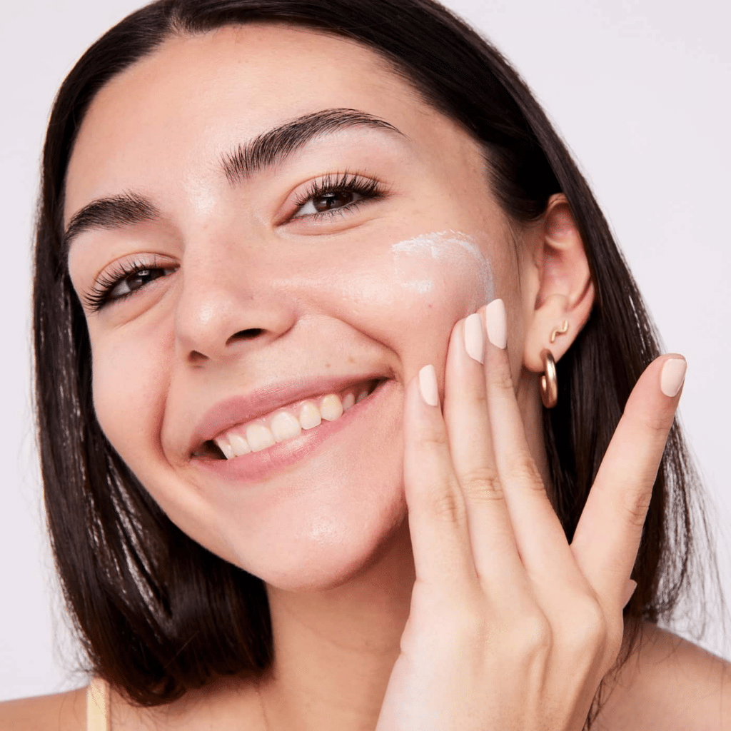 Chráňte sa pred slnkom aj v zime. Opalovacie krémy sú základom každej starostlivosti o pleť