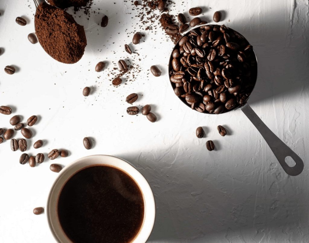 Začnite nový rok poriadnou dávkou kofeínu. Zlepšite svoju kávovú hru